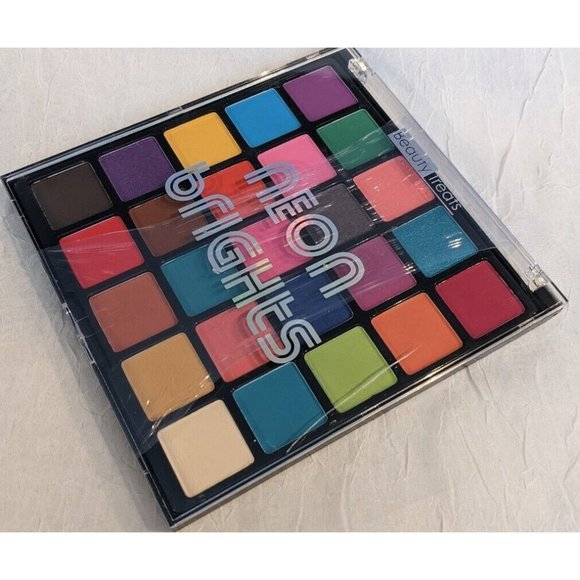 Beauty Treats Eyeshadow Palette Neon Brights 25 Vivid Pressed Pigments 80s Color - Picture 7 of 9